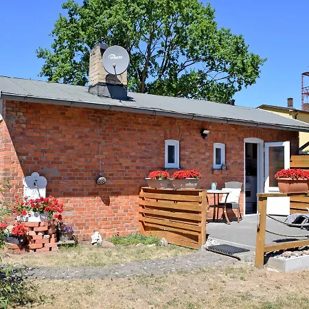 Ferienhaus Mit Terrasse Im Ostseeb